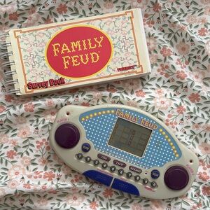 Family Feud Electronic Handheld Game - Purple and Gray 1997